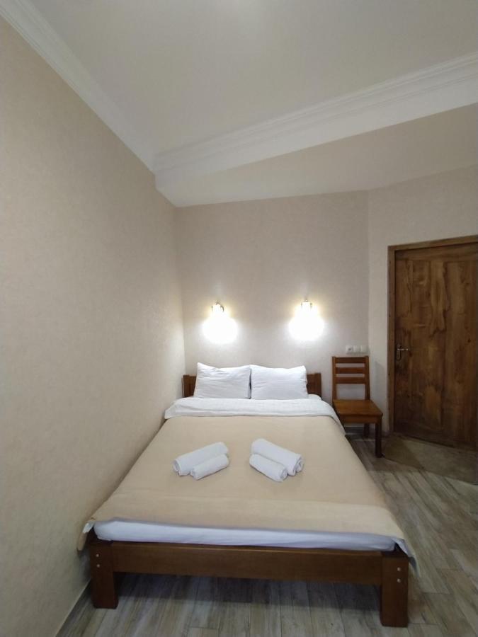 Hotel Gogichas Tower Borjomi Esterno foto