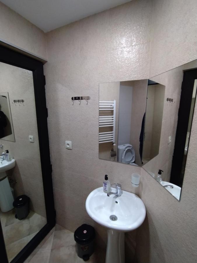 Hotel Gogichas Tower Borjomi Esterno foto