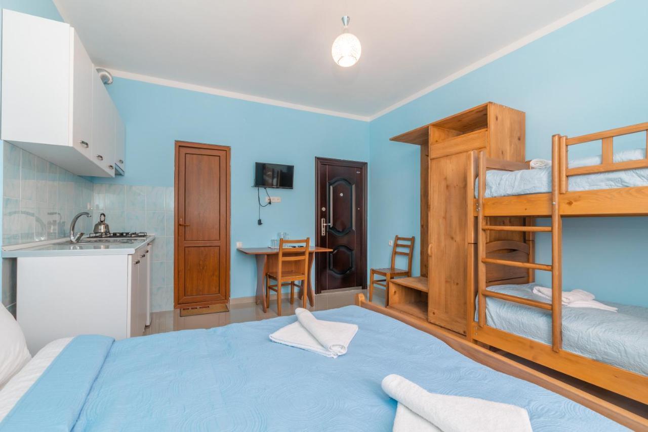 Hotel Gogichas Tower Borjomi Esterno foto