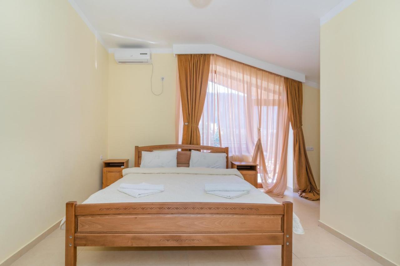 Hotel Gogichas Tower Borjomi Esterno foto