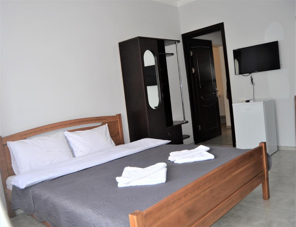 Hotel Gogichas Tower Borjomi Esterno foto